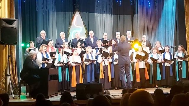 Смесен градски хор "Николай Гяуров " Велинград с диригент Елин Костадинов смотреть онлайн
