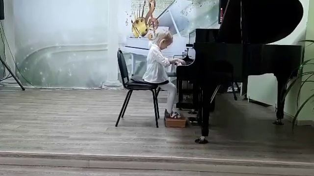 Гурьева Серафима 6 лет Ф.Лекуппе "Полет на воздушном шаре", А. Роули "В стране гномов" смотреть онлайн