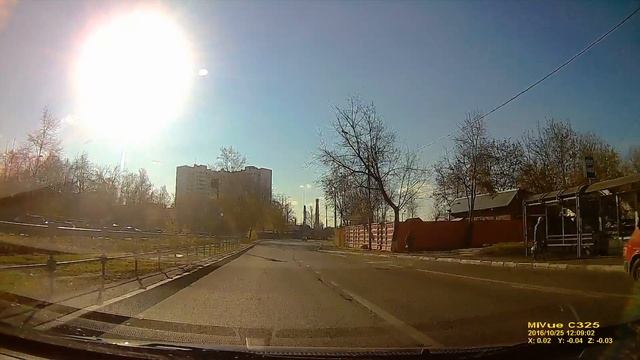 Тест видеорегистратора Mio MiVue C325 - солнце в объективе смотреть онлайн