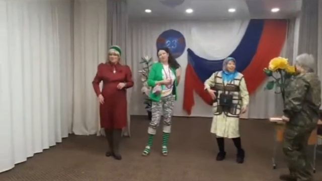 шуточная сценка к 23 февраля/ Как сынка родная мать в армию провожала/ поздравление на 23 февраля смотреть онлайн