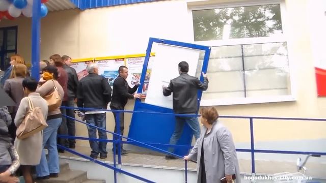 «АТБ» открывали - двери сломали! смотреть онлайн