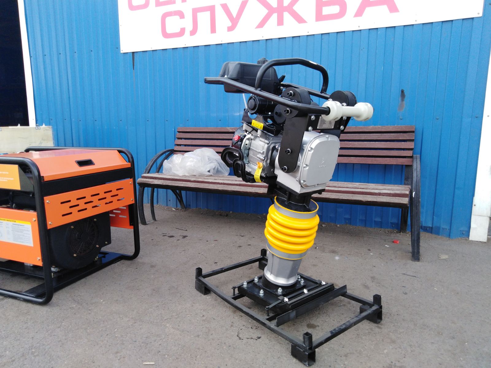 Вибротрамбовка бензиновая| VEKTOR VRG-80L| Двигатель Loncin| Agregat-24.ru