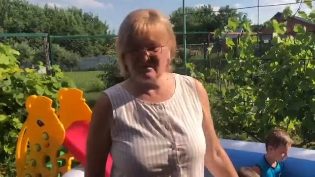 Надувной бассейн.И опять все о нем. смотреть онлайн
