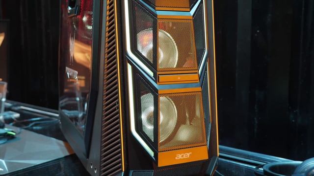 18 ядер, 4 карты, 2 колеса, и он поехал за тобой! смотреть онлайн