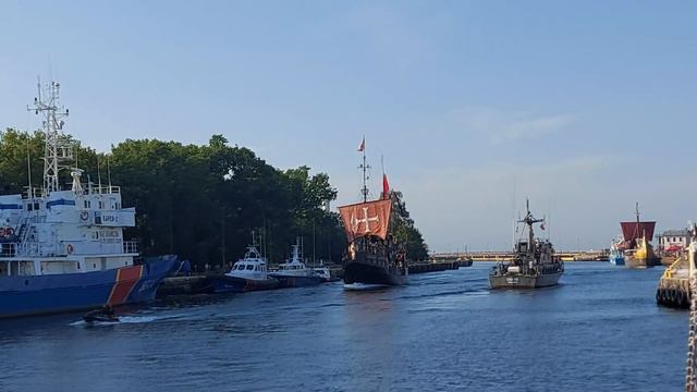 Красота спасет мир смотреть онлайн