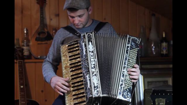 Vintage LaTosca Accordion by Gretsch Westphalia Waltz Happy Wanderer preformed by Mark Grzegorczyk смотреть онлайн