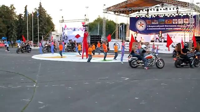 1-ый Фестиваль национальных и неолимпийских видов спорта.Открытие.Ульяновск.22.08.2014. смотреть онлайн