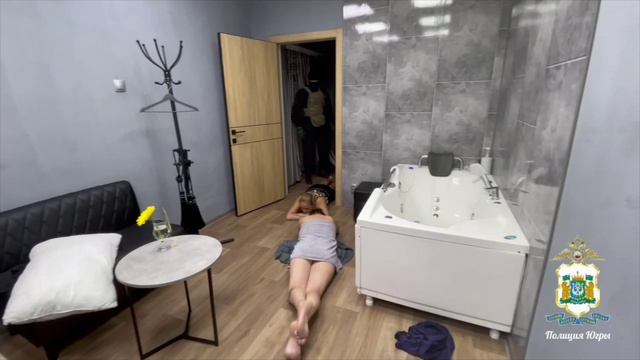 В Нижневартовске силовики накрыли бордель смотреть онлайн