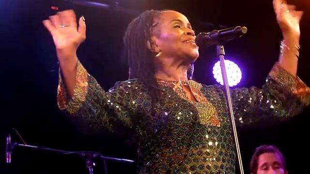 P.P. Arnold - If You Think You're Groovy - 229, London - October 2017 смотреть онлайн