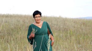 Фирүзә Париж, Флүрә Туйсина - Әрем еҫе, әрем тәме ( М.Гыйләжев көйө, Р. Миңнуллин һүҙ.) Баймак