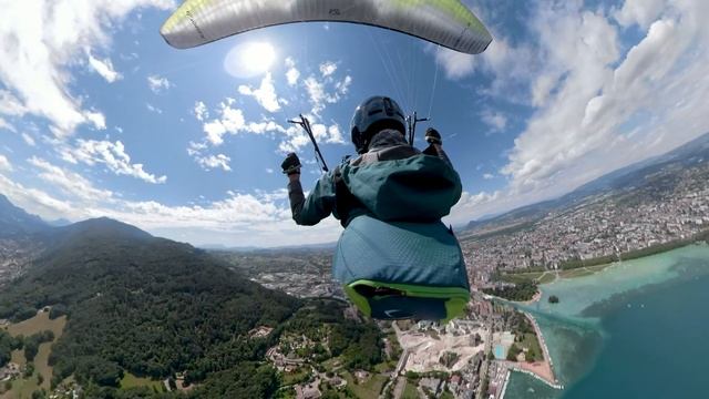 Paragliding | Collapse, Wingovers and Landing Home, 73km XC around Annecy смотреть онлайн