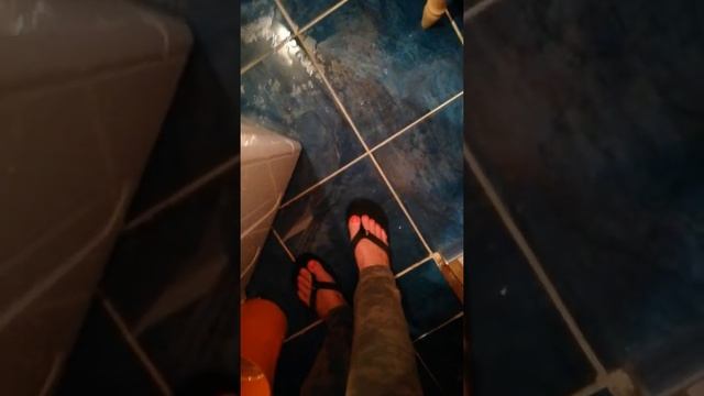 Ржачное видео! Блондинка ремонтирует стиральную машину!!! смотреть онлайн
