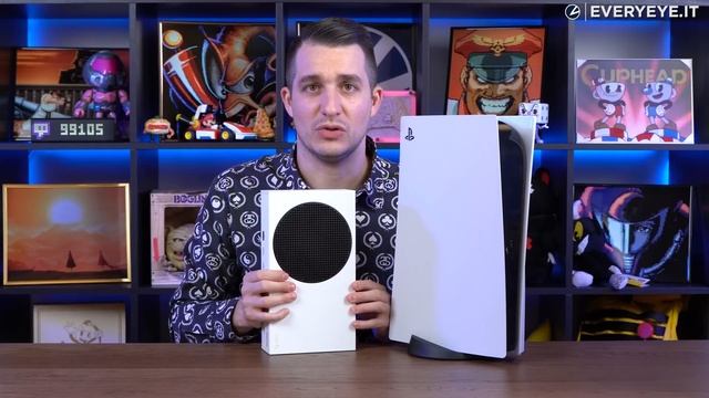 PS5 vs Xbox Series X vs PS4 Pro: dimensioni dal vivo! смотреть онлайн