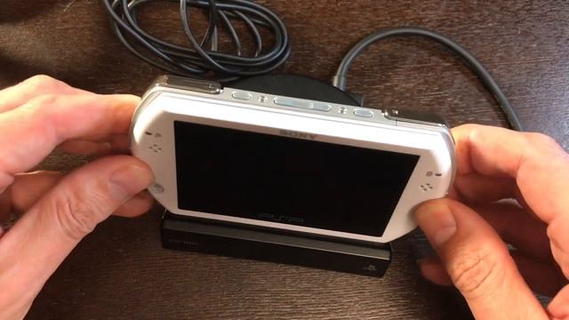 PSP Go Cradle - TV Dock смотреть онлайн