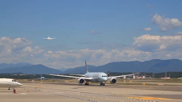 Milano Malpensa airport. Аэропорт Милана Мальпенса. смотреть онлайн