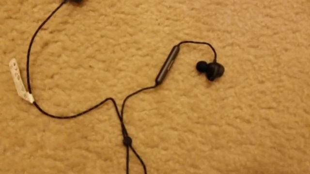 AKG N200 Wireless Headphones Review