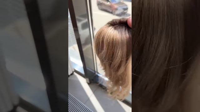Женская накладка из натуральных кудрявых волос. Окрашивание накладки для волос. смотреть онлайн