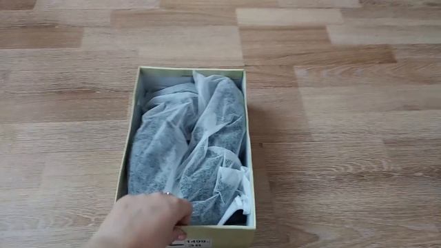 Мой юбилей. Что подарили? Миллион миллион алых роз... Покупки одежды , белья и обуви смотреть онлайн