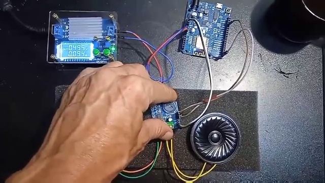 Самое дешёвое интернет-радио на базе Esp8266 и Esp32.