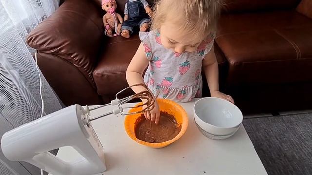 Рулет который получится у всех! Низкокалорийный десерт от Милашки! смотреть онлайн