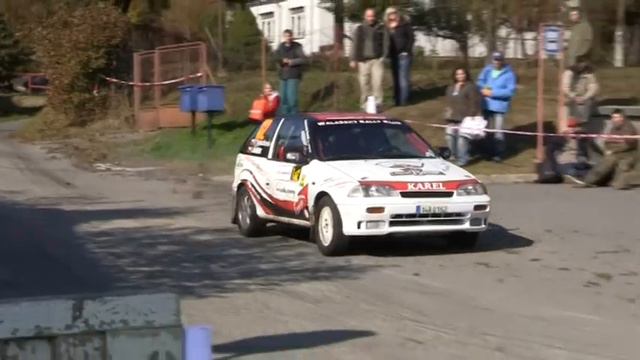 VIII. Partr Rally Vsetín 2011 | 132 | Pavlína Tydlačková - Ivan Říhánek