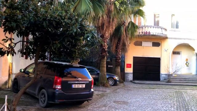 Улицы старого города Батуми смотреть онлайн