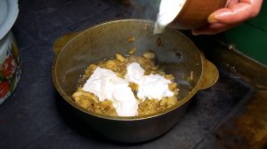 A WOMAN LIVES IN THE MOUNTAINS FOR 50 YEARS! COOKING DINNER