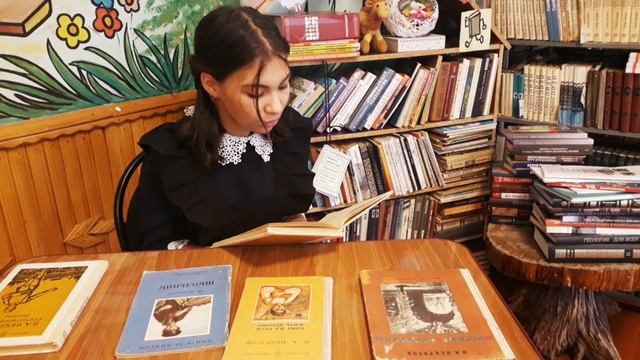 чтение стихов _ Садыкова Зарина смотреть онлайн