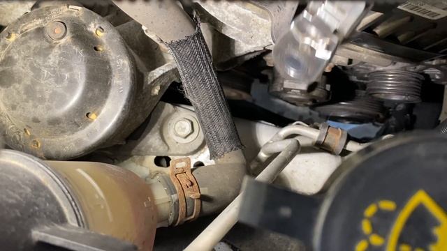 2013 Ford Explorer - How to Replace Serpentine Belt & Tensioner Pulley смотреть онлайн