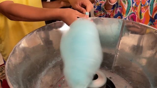 اخيرا.. اشتريت ليونس اكبر ماكينة غزل البنات ??شوفو ردة فعلوا?❤️ смотреть онлайн