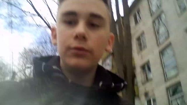 Vlog* постригся иду на дачу к бабушке, покрасил ногти уже в фиолетовый вчера красил в синий ! смотреть онлайн