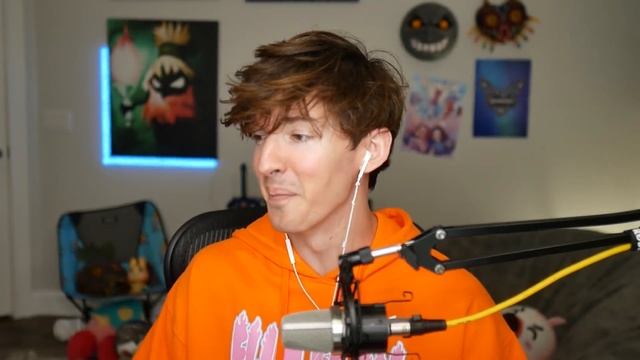 I kept changing my Roblox name so they couldn’t ban me смотреть онлайн