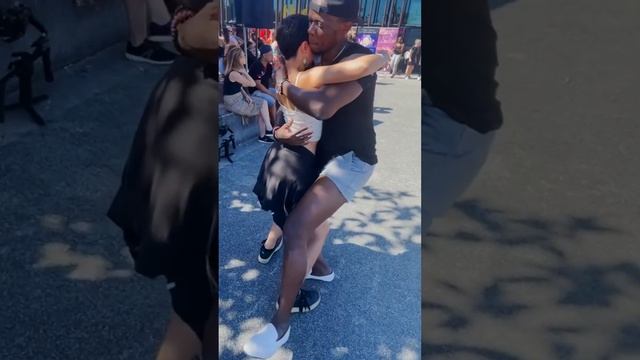 How Do People Dance Kompa In Paris? #kompadance #kizomba