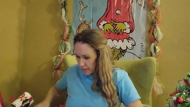 Vlogmas/haulmas day 2 Rainbow Christmas present haul смотреть онлайн