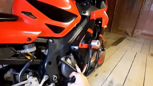 Косяки Honda CBR F4i смотреть онлайн