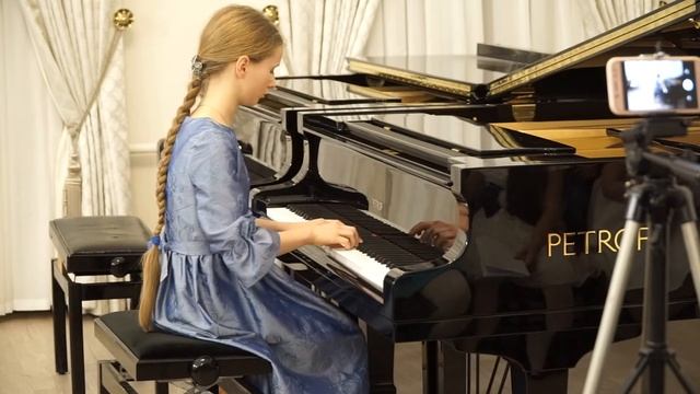 Э.Григ. Поэтическая картинка №5 19.12.2019 смотреть онлайн