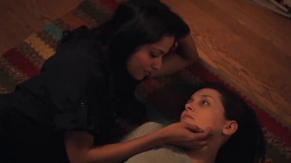 Easy Abby -- Episode 11 "How To Travel Light"