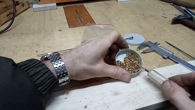 Как быстро вставить втулки в рамку.