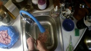 Как быстро и легко почистить свиные кишки без ножа