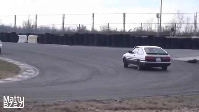 Звук о превышении скорости Toyota, Toyota ae86 дрифт 10 часов смотреть онлайн