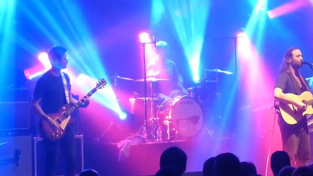 Reef - Lone Rider (Live At Bristol 10-03-16) смотреть онлайн