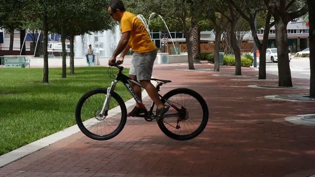 4 ways to climb stairs on a MTB смотреть онлайн