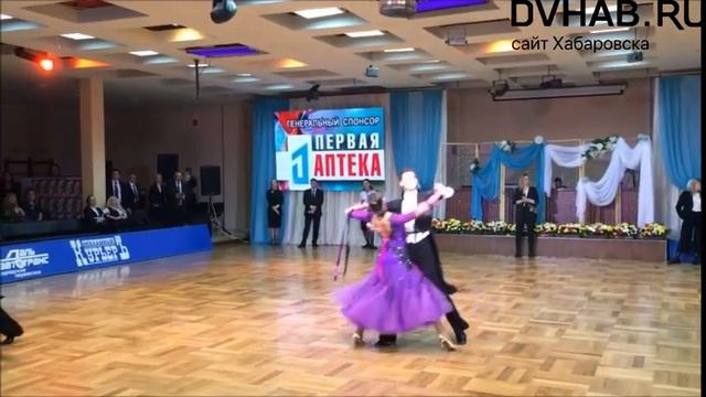 Сотни медалей разыграли на турнире по спортивным бальным танцам "Дэнс тайм 2019" в Комсомольске смотреть онлайн