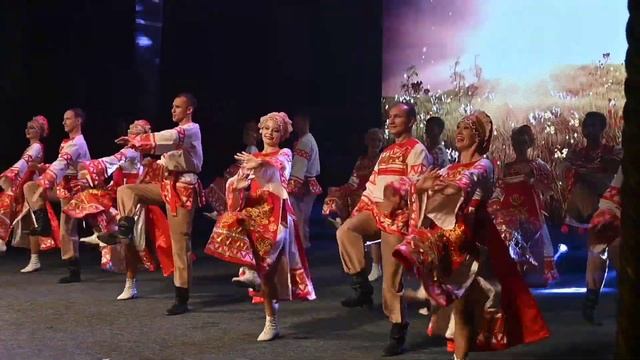 "Колесо" - ансамбль танца "Юг России" смотреть онлайн