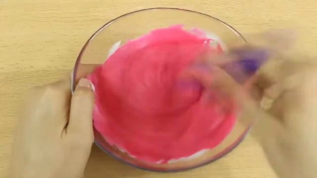 Самый простой слайм в мире используя только 3 ингредиента. DIY лёгкий слайм только с 3 ингредиентам смотреть онлайн