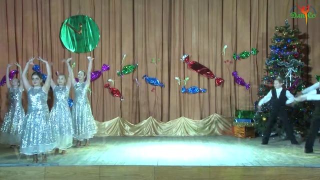 Щелкунчик "Финальный вальс" - Танцевальная школа студия DanCo смотреть онлайн
