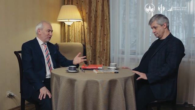 Андрей Липгарт о языке и литературе | Научный диалог с коллегой по филологическому факультету смотреть онлайн