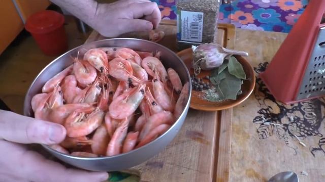 Сколько варить креветки. Как варить креветки. смотреть онлайн