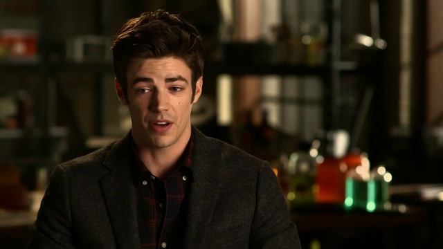 'The Flash' feature shows Barry Allen's journey to being a superhero. смотреть онлайн