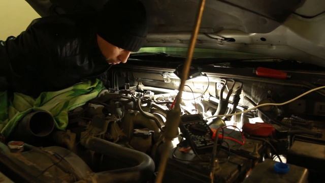 Замена фильтра тнвд на Паджеро 3 GDI смотреть онлайн